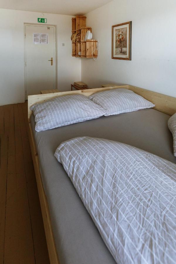 Bed and Breakfast Dom Na Slivnici Cerknica Exterior foto